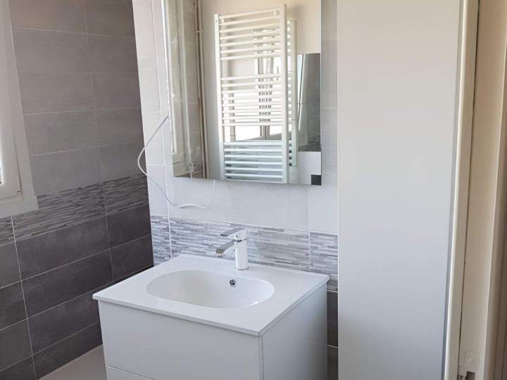 Installation de systèmes de plomberie et de sanitaires.